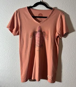 Life is Good Women's Size S Turtle Graphic Simplify Coral Orange Classic Fit Tee thumbnail 1