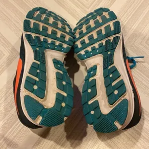 Nike Women’s Relentless 4 Aeroply Grey and Light Blue Sneakers Size 7.5 thumbnail 8