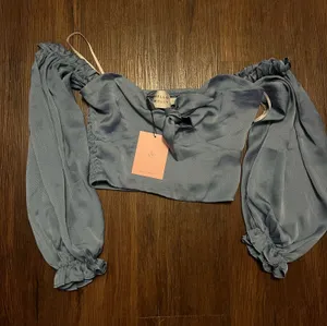 Hello Molly of shoulder cropped top thumbnail 1