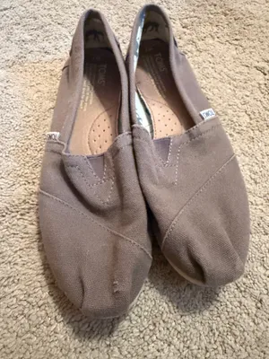 Brown Toms slip-on canvas shoes in US 7 thumbnail 2
