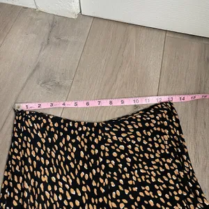 Zara Cheetah leopard animal print midi skirt size M womens thumbnail 5