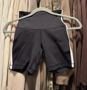 Lululemon Align Shorts 6” thumbnail 1