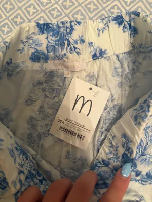 BTG Floral linen shorts boutique brand thumbnail 3