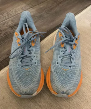 Clifton Hoka 8 thumbnail 1