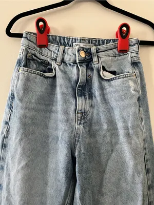 Zara Light Wash Distressed Mom Jeans 2 High Rise Minimalist Capsule Wardrobe thumbnail 2
