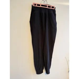 Beyond Yoga Womens High Waisted Joggers Charcoal Gray Heathered‎ Pockets Small thumbnail 2