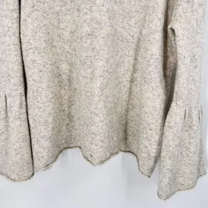 French‎ Connection Wool Blend Light Gray Bell Sleeve Boat Neck Sweater Small thumbnail 7
