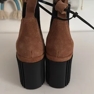 Gianni Bini Tan and Black Ankle Boots with Platform Sole NWOT thumbnail 6