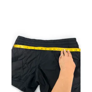 Lululemon 6 Hotty Hot Black Shorts Girly Scalloped Detail Running Activewear thumbnail 8