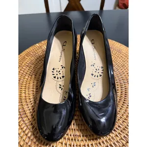 CL by Laundry Womens Black Patent‎ Block Heel Round Toe Pumps Size 6M Scuffed thumbnail 3