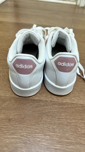 Adidas Cloudfoam Advantage Womens Size 7 Tennis Shoe White Pink Training Sneaker thumbnail 3