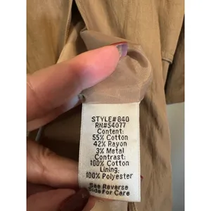 CAbi Beige Cotton Blend 3 Button Front Deep Pockets Lined Coat Women Sz M thumbnail 10