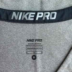 Nike Pro Core Fitted Long-Sleeve T-Shirt Sz M thumbnail 8