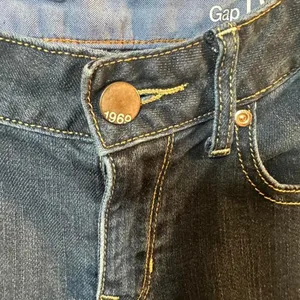 J18. Gap 1969 dark wash straight leg jeans thumbnail 2