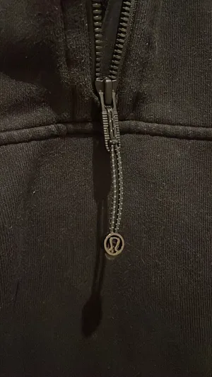 Black Lululemon Scuba XS/S thumbnail 2