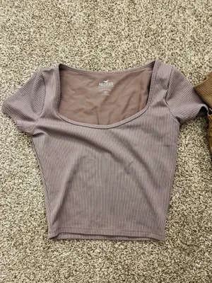 Hollister purple & brown crop top (both) thumbnail 2