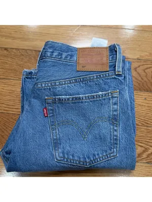 Size W28 L30 Levi’s Premium Detressed Jeans Women’s Light Wash Straight Leg Dnm thumbnail 6