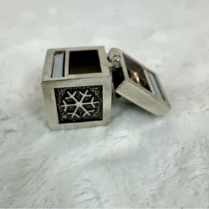 Vintage Metal Wish Prayer Box Charm Pendant with Snowflakes Hinged Magnetic Top thumbnail 5