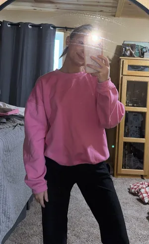 Gym people Amazon crewneck thumbnail 1