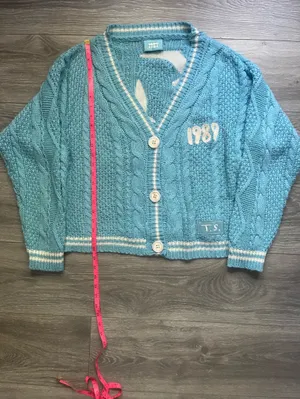 Taylor Swift Blue White 1989 Cardigan Sweater Collegiate Academic Swiftie Size S thumbnail 6