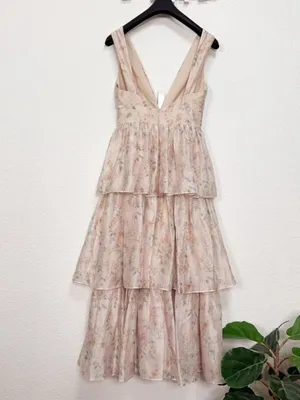 Lulus Vallia Tiered Maxi Dress Blush Floral $148 Small Dreamy Fairytale Wedding thumbnail 12