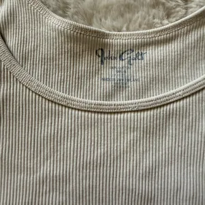 Brandy Melville John Galt ribbed Sheena tank top thumbnail 3
