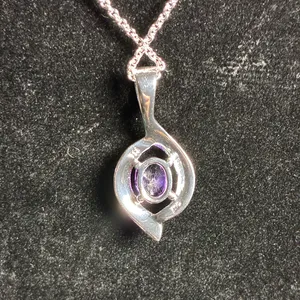 Elegant Silver tone and Purple Pendant Necklace 18” thumbnail 4