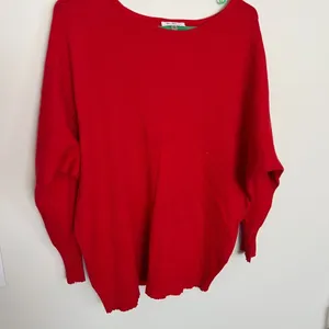Vila Milano‎ xl red top thumbnail 4