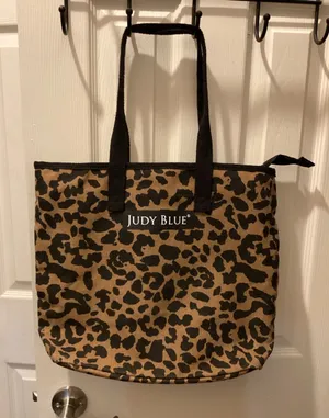 Judy Blue Leopard Print Tote in Brown and Black thumbnail 1