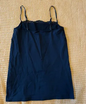 Banana Republic black lace camisole thumbnail 3