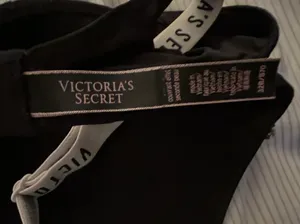 Victoria's Secret Bra thumbnail 2