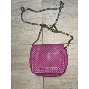 JUICY COUTURE Hot BARBIE‎ Pink Leather Crossbody Shoulder Bag Gold Chain thumbnail 3
