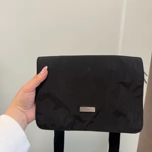 Baggallini Black Nylon‎ Crossbody Triple Compartment Accordion Travel Bag Purse thumbnail 2