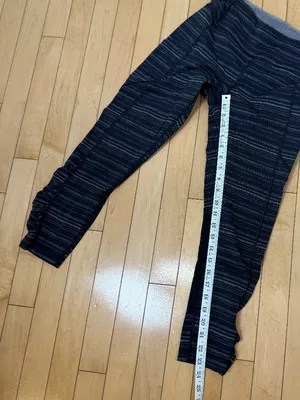 Lululemon Pace Rival Crop leggings in the Cyber Stripe Naval Blue Black Size 8 thumbnail 5