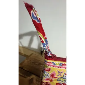 Vera Bradley Like Small Quilted Tote Bag Red Floral Paisley‎ Mesa Red Zipper Handbag thumbnail 6
