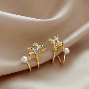 18K Gold Plated Crystal Flower Stud Earrings for Women,Elegant Flower Earrings thumbnail 4