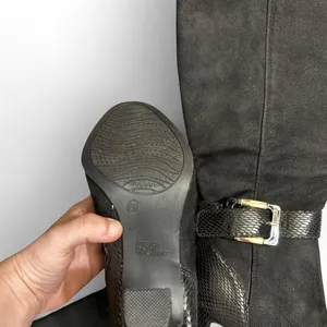 2000s Jessica Cline Y2K Black Knee High Boots Snakeskin Buckle Heeled Boots 6‎ thumbnail 3