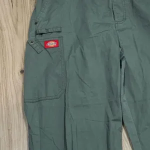 Dickies Green Straight Leg Cargo Scrubs Pants Women’s Small thumbnail 4