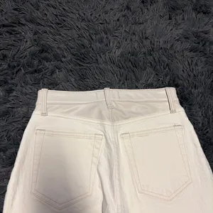 Abercrombie & Fitch faux leather top High Rise Cream 90s ultra highrise Jean 27 thumbnail 12