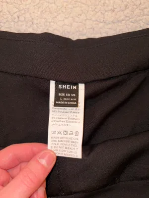 Black mini skirt Size L thumbnail 3