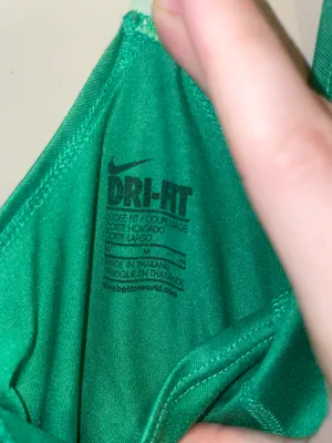 Nike tank top thumbnail 2