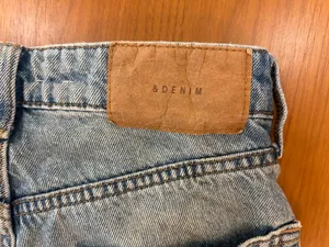 H&M Jeans High-Waisted Mom thumbnail 11