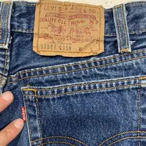 Vtg Levi’s 501 Size 11 26” Jeans Y2K Button Up High Rise Tapered Leg USA Women's thumbnail 6