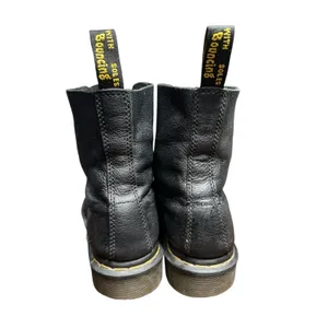 Dr. Martens Pascal Womens 8 Black Leather Lace Up Air Wair Boots AW004 #S25-3 thumbnail 4