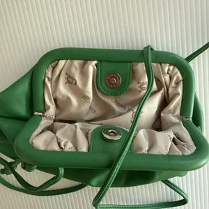 STEVE MADDEN NIKKI BAG Green‎ thumbnail 3