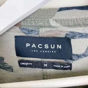 PacSun Camo Tee Longer‎ Fit Rounded Hem thumbnail 4