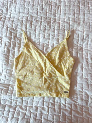 Hollister Must Have Yellow Floral Cropped Tank Top Size XS thumbnail 1