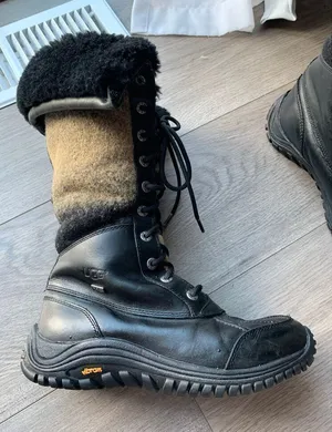 UGG Australia Adirondack Tall Black Brown Ombre size 7 thumbnail 1