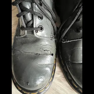 Dr. Martens Gray Patent Leather Lace -up 1460 boots size 8 thumbnail 7