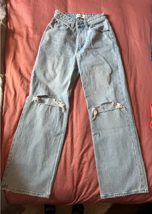 Abercrombie High-Rise Jeans 90s Relaxed thumbnail 1